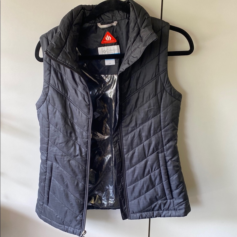 Columbia Black Quilted Vest Lightweight Warm